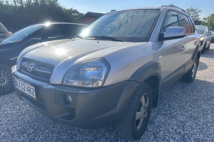 undefined Hyundai Tucson fra 2005 set udefra