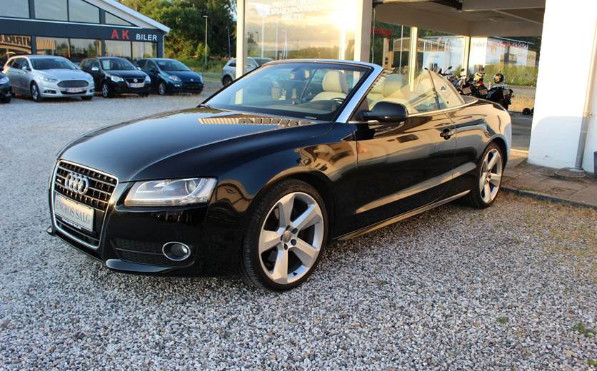 Audi A5 3,0 TDi Cabriolet quattro S-tr.