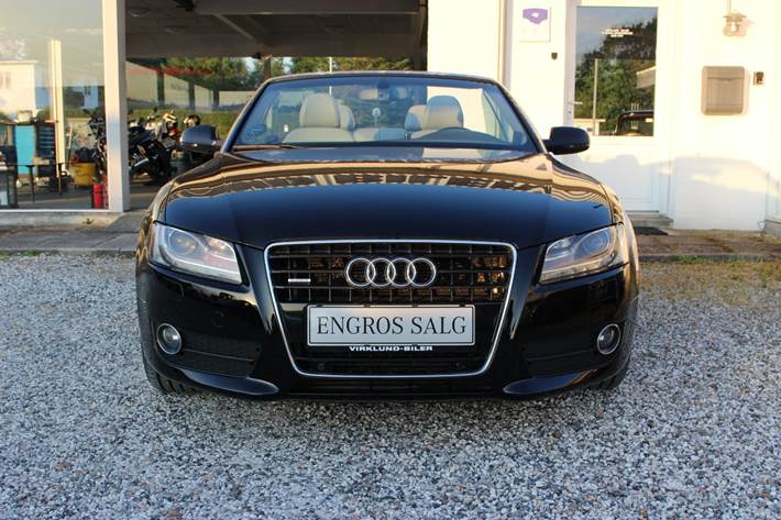 Sort Audi A5 fra 2009