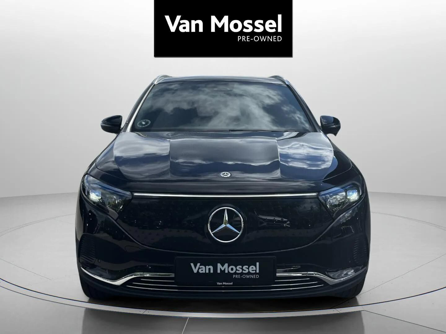 Sort Mercedes EQA 250 fra 2024