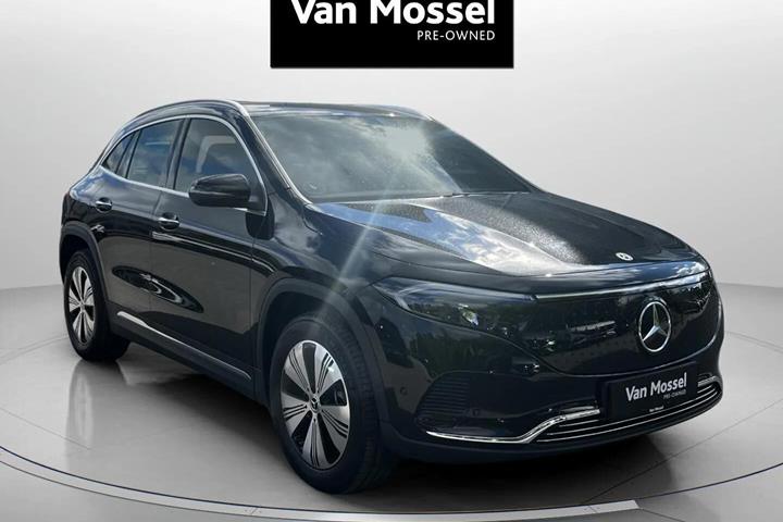 Sort Mercedes EQA 250 fra 2024