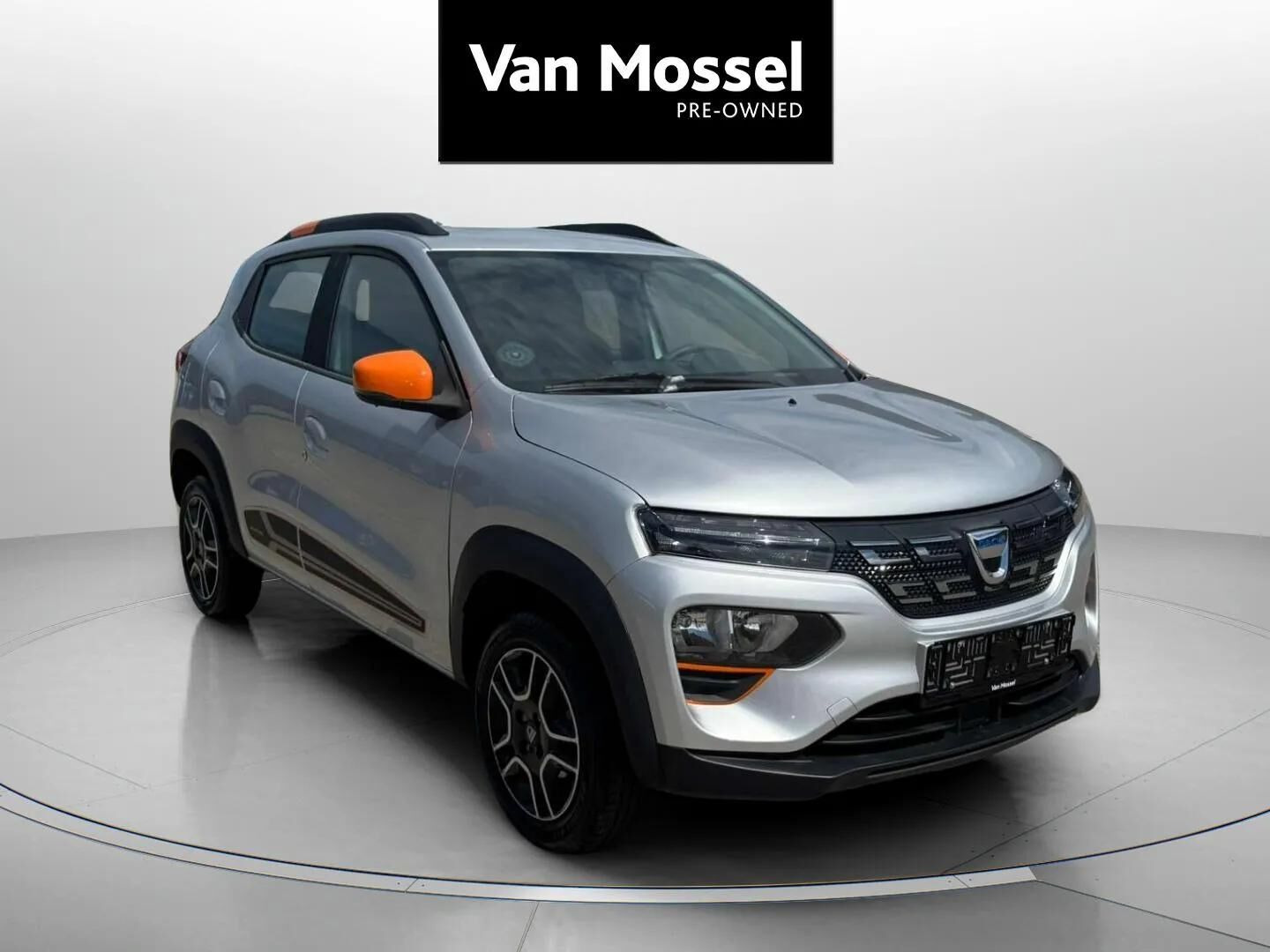 Sølv Dacia Spring fra 2023