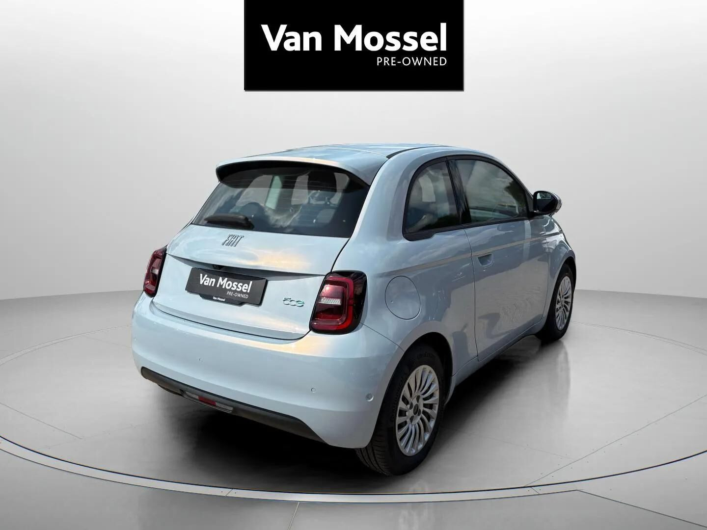 Sølv Fiat 500e fra 2023