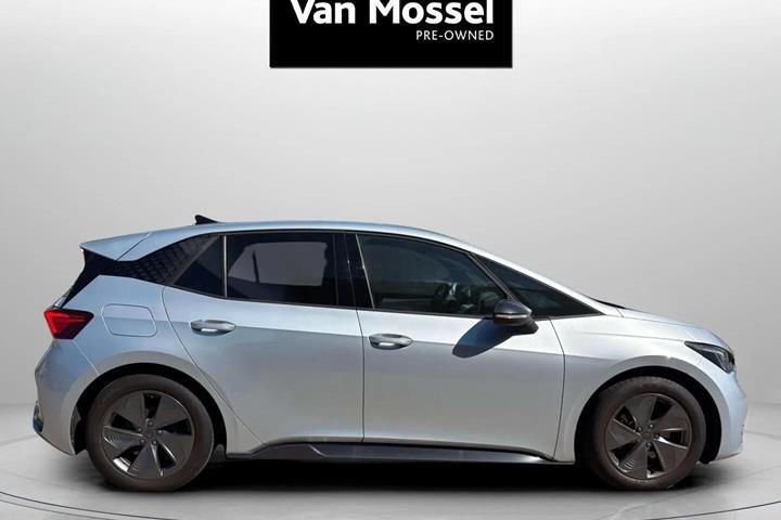 Sølv Cupra Born fra 2022
