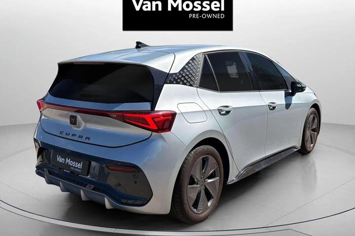 Sølv Cupra Born fra 2022