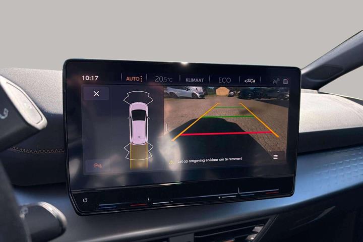 Sølv Cupra Born fra 2022