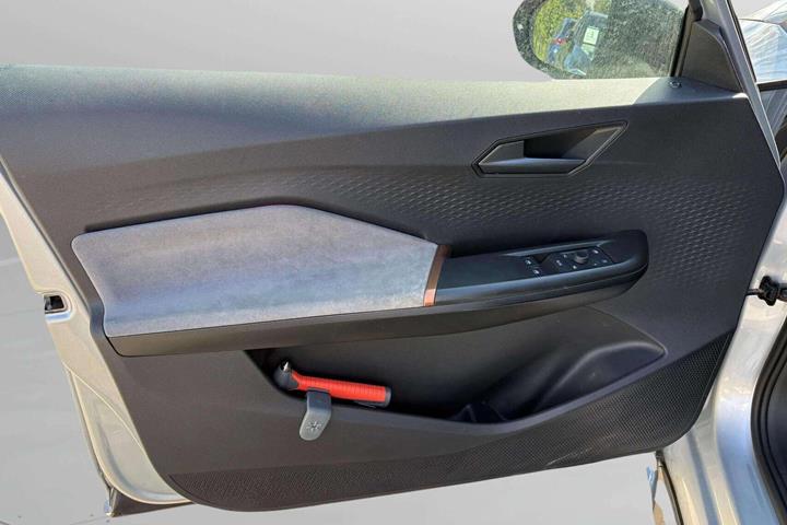 Sølv Cupra Born fra 2022