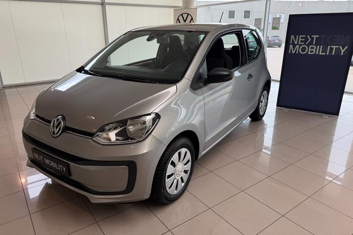 Sølv VW UP! fra 2018 set udefra