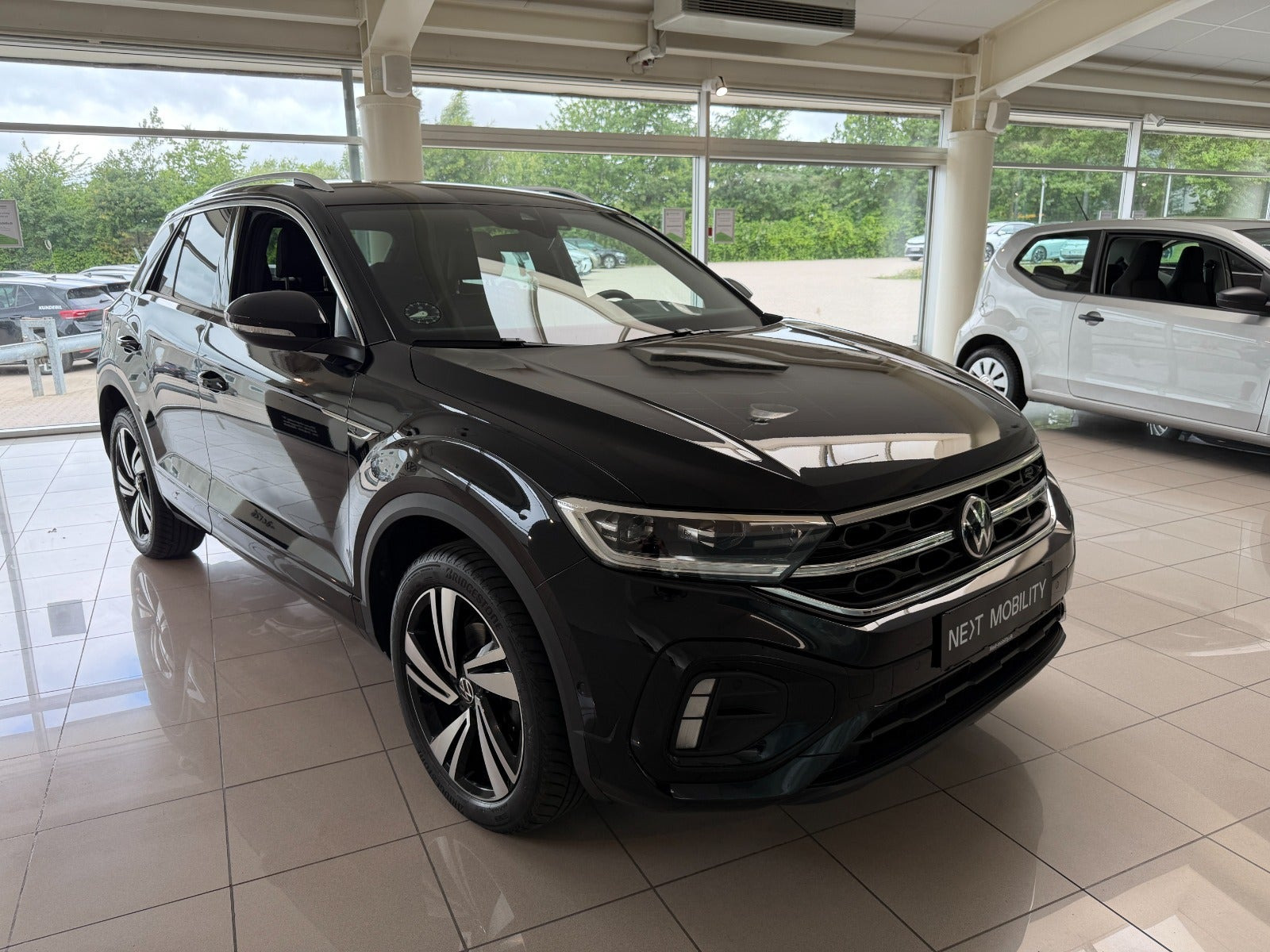 Sort VW T-Roc fra 2025