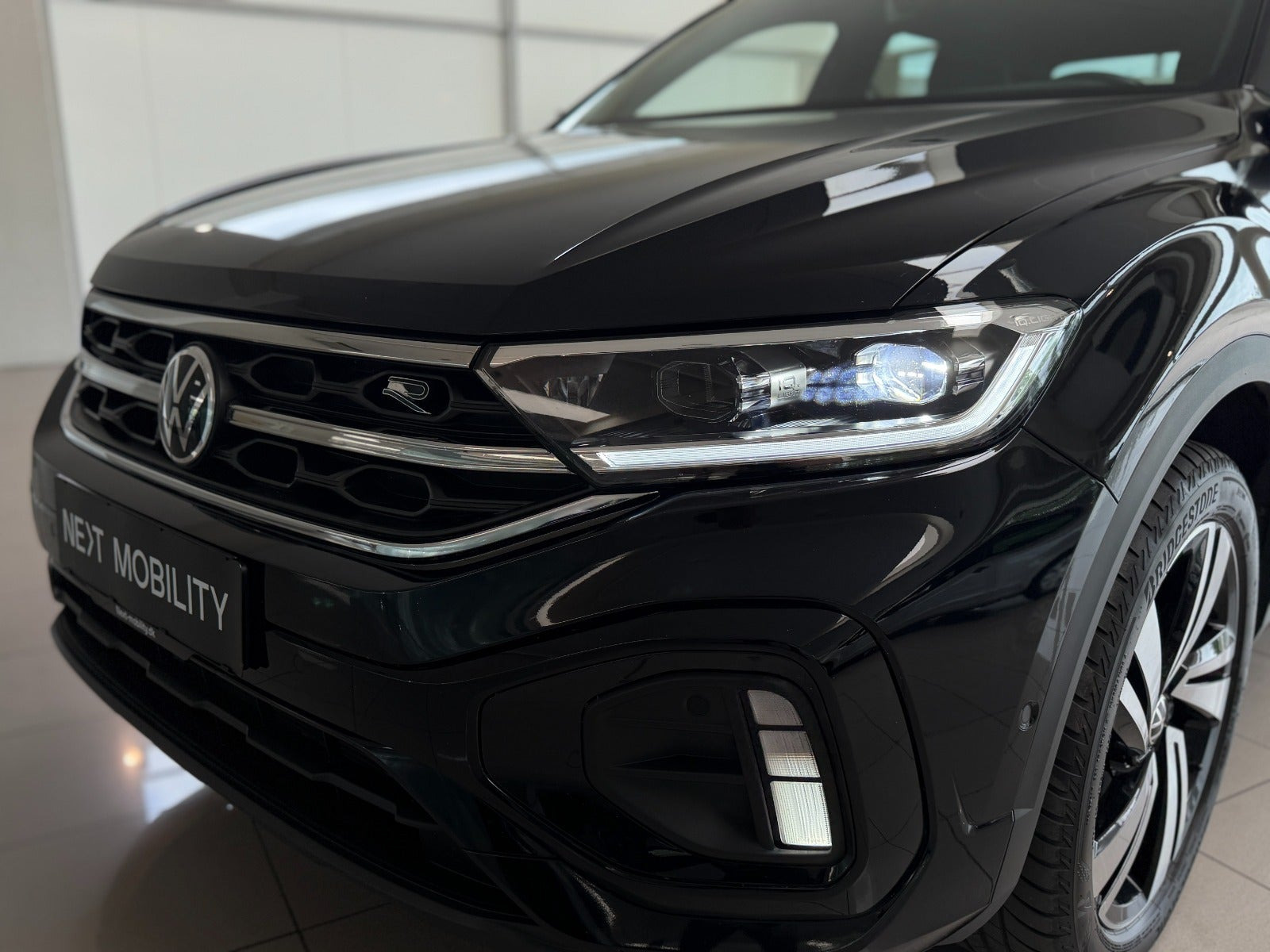 Sort VW T-Roc fra 2025