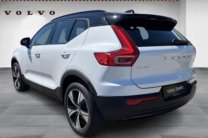 Hvid Volvo XC40 fra 2022