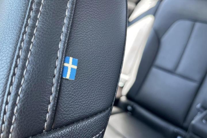 Rød Volvo XC40 fra 2020