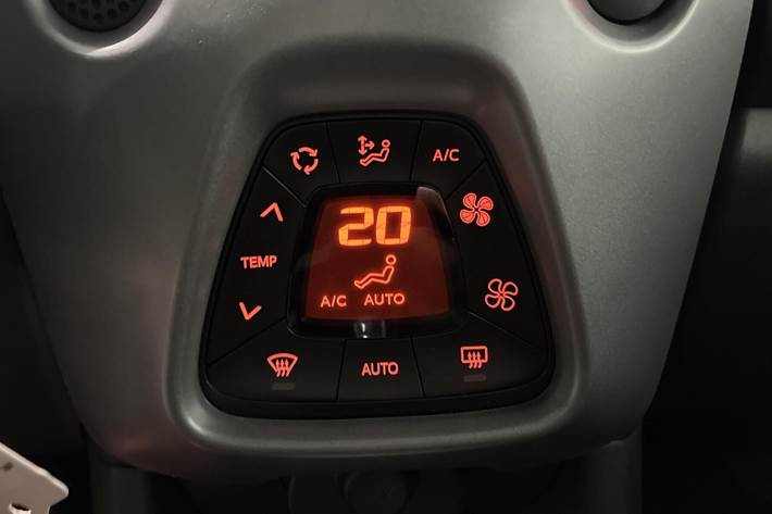Grå Toyota Aygo fra 2021