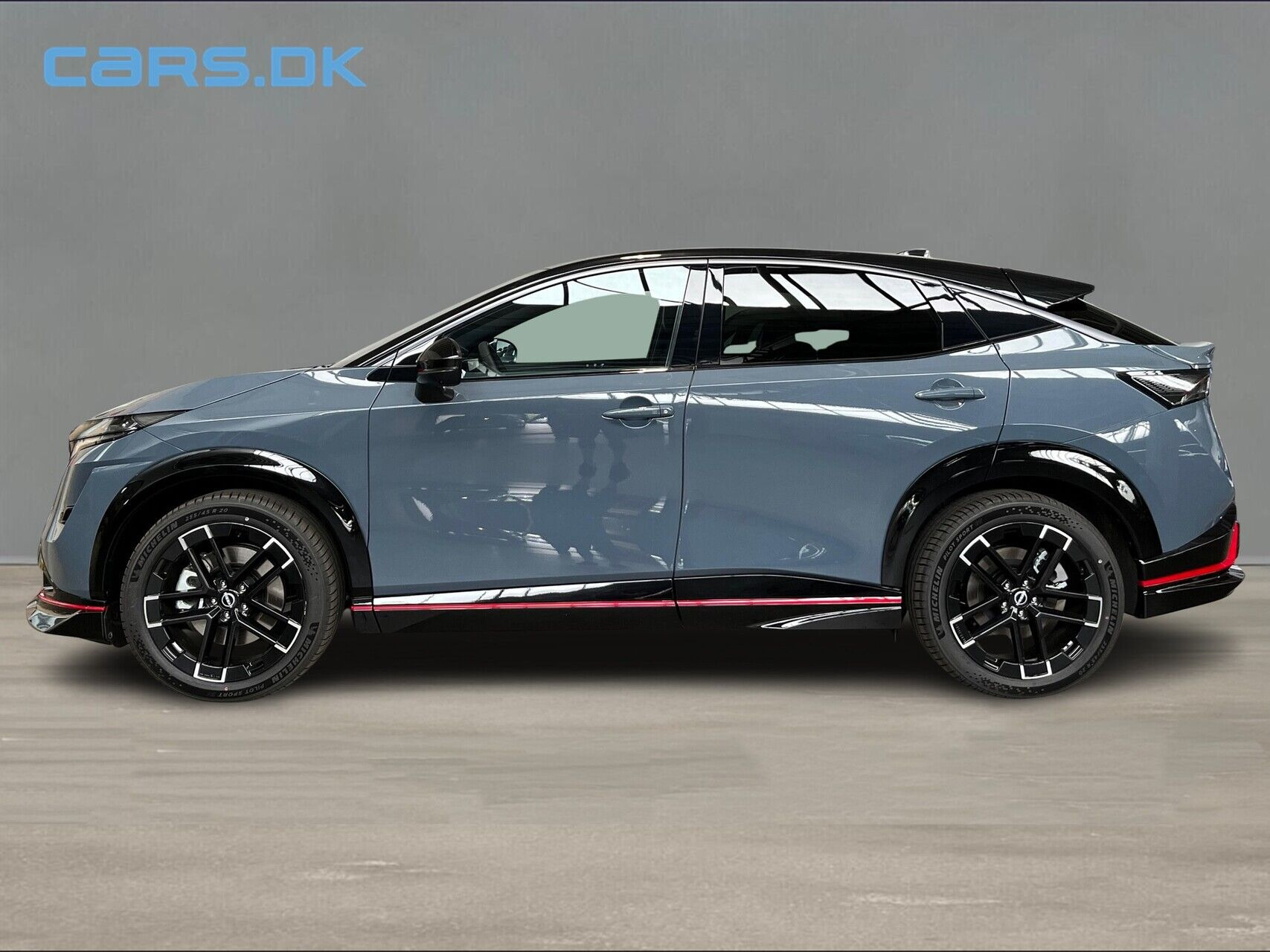 Grå Nissan Ariya fra 2026
