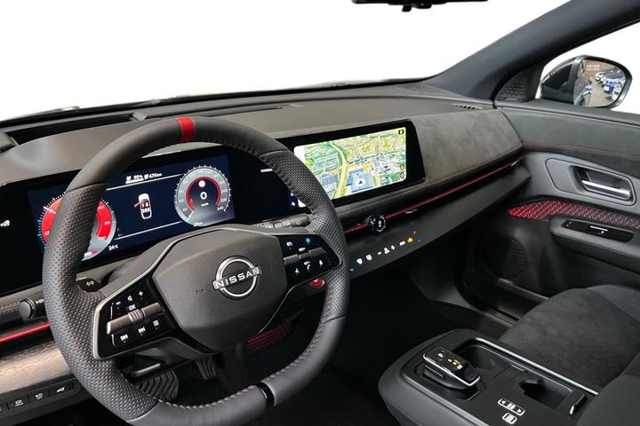 Grå Nissan Ariya fra 2026