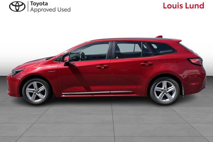 Rød Toyota Corolla fra 2019
