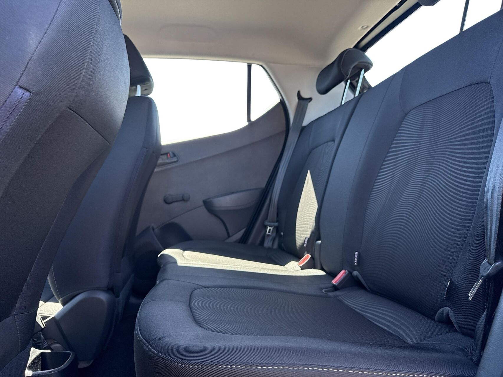 Sort Hyundai i10 fra 2018