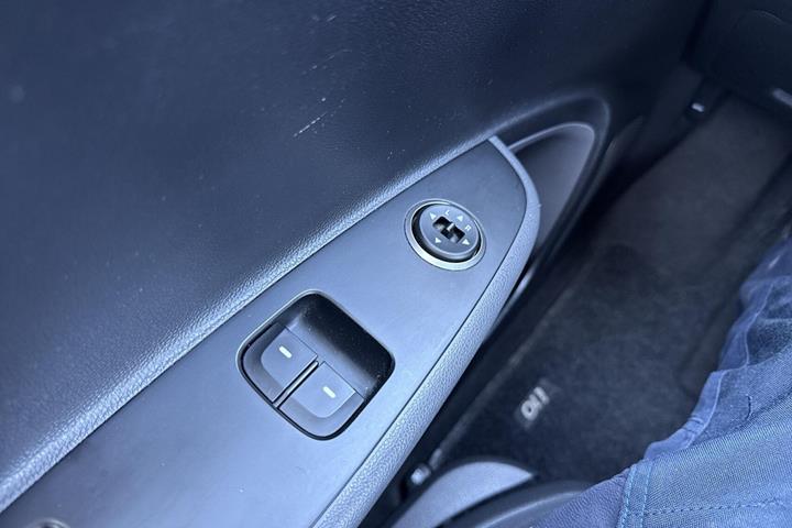 Sort Hyundai i10 fra 2018