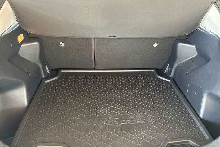 Bronze Toyota Yaris Cross fra 2022
