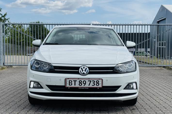 Hvid VW Polo fra 2017