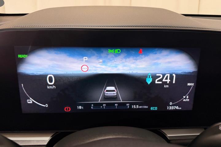 Grå Kia Niro EV fra 2024