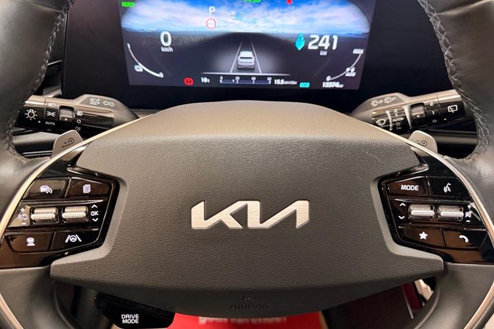 Grå Kia Niro EV fra 2024