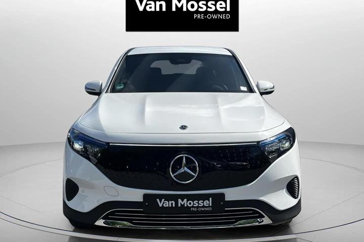 Hvid Mercedes EQB 250+ fra 2025