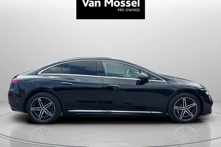 Sort Mercedes EQE 350+ fra 2025