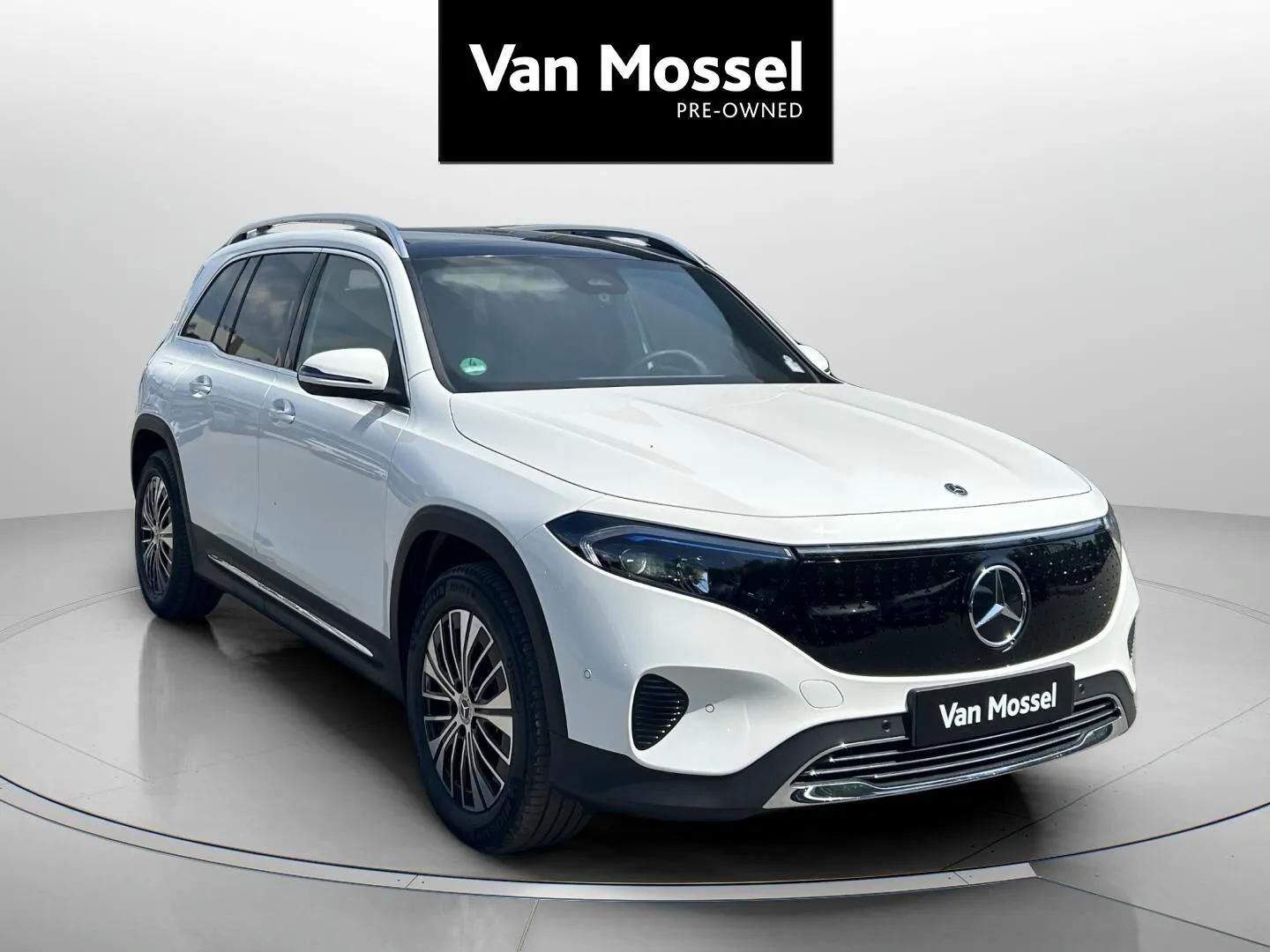 Hvid Mercedes EQB 250+ fra 2025