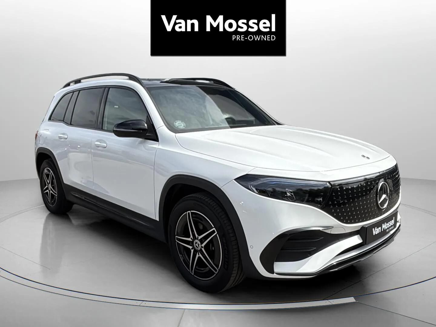 Hvid Mercedes EQB 250+ fra 2024