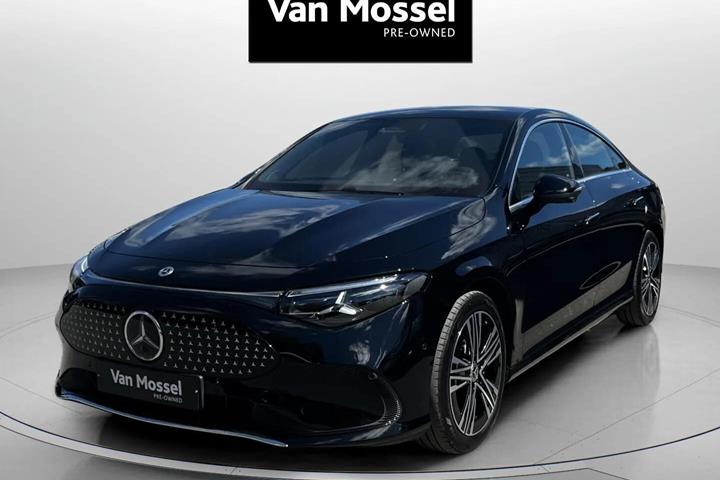 Sort Mercedes CLA250+ fra 2025 set udefra