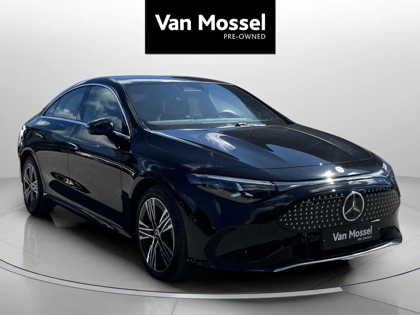 Sort Mercedes CLA250+ fra 2025