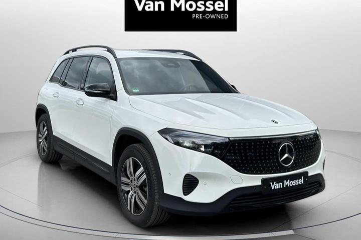 Hvid Mercedes EQB 250+ fra 2025