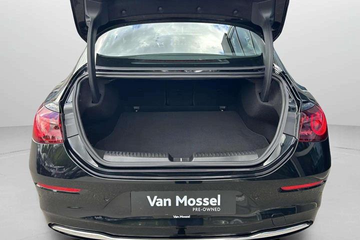 Sort Mercedes CLA250+ fra 2025