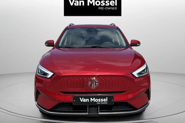 Rød MG ZS EV fra 2023