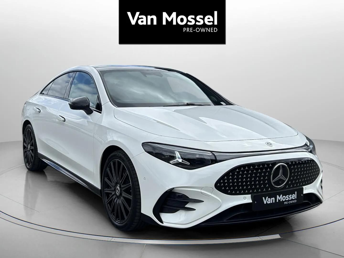 Hvid Mercedes CLA250+ fra 2025