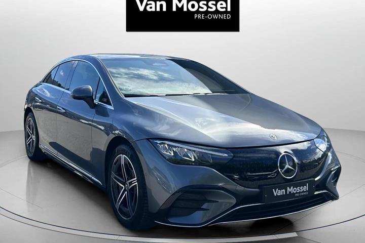 Grå Mercedes EQE 350 fra 2023