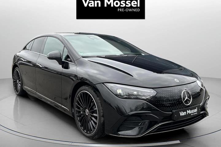 Sort Mercedes EQE 350+ fra 2025