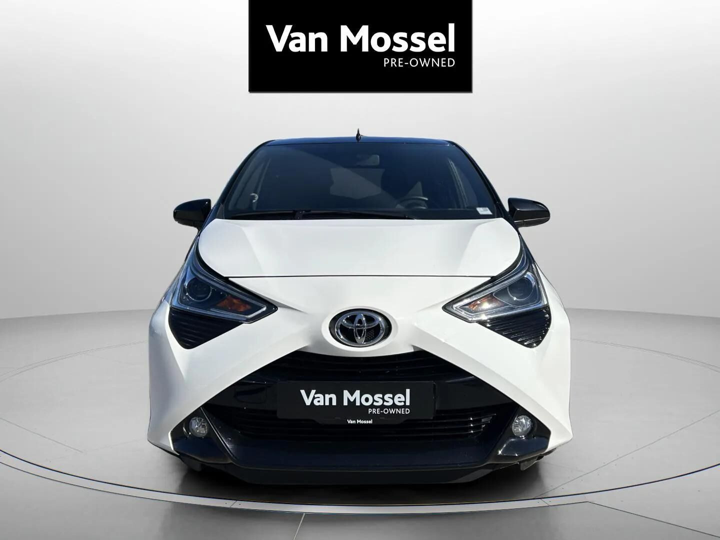 Hvid Toyota Aygo fra 2021