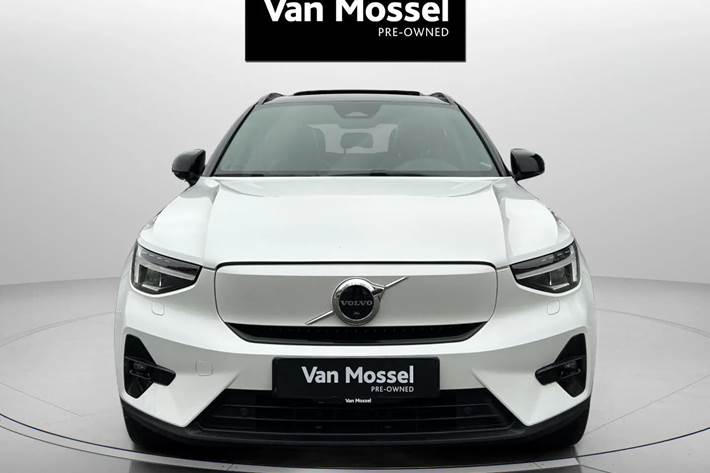 Hvid Volvo XC40 fra 2022