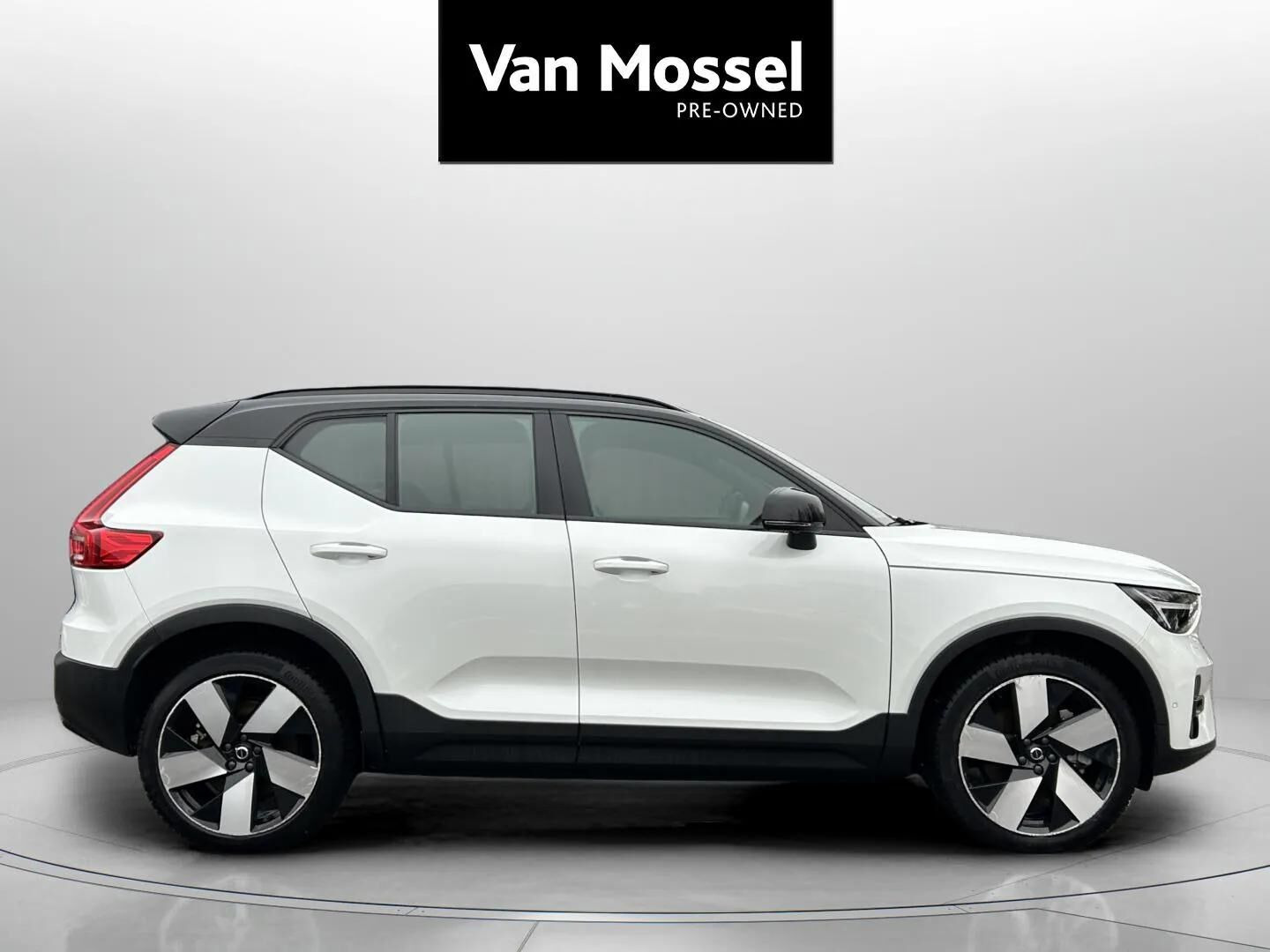 Hvid Volvo XC40 fra 2022