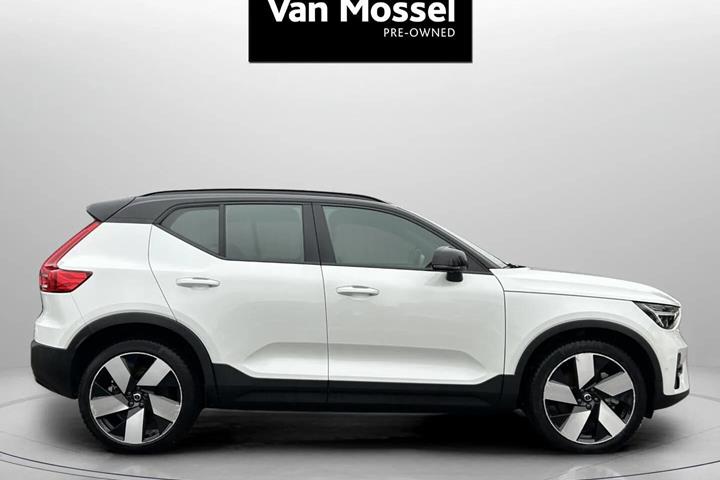 Hvid Volvo XC40 fra 2022