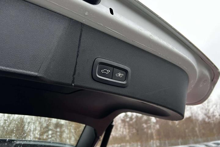 Hvid Volvo XC40 fra 2022