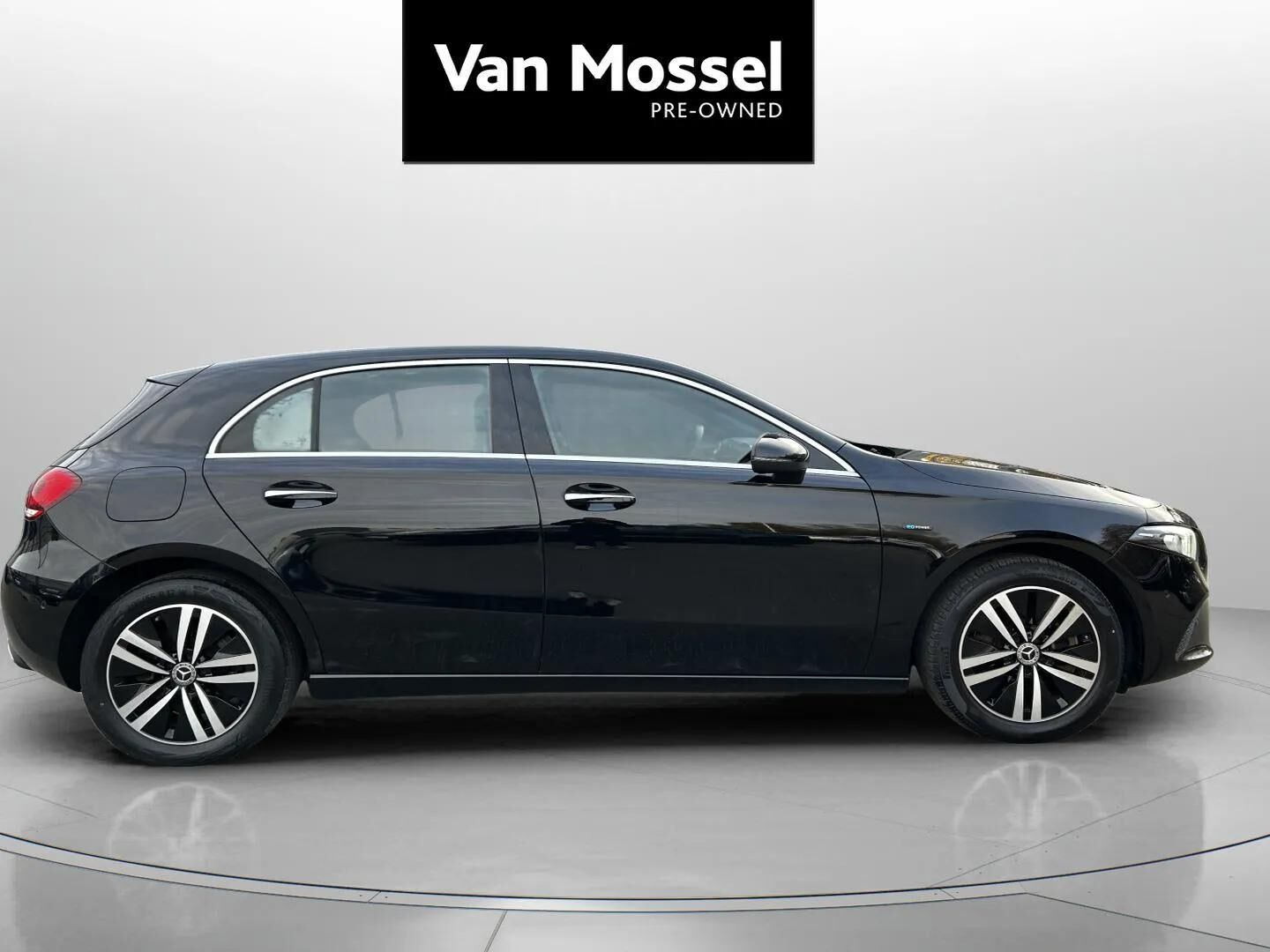 Sort Mercedes A250 e fra 2020