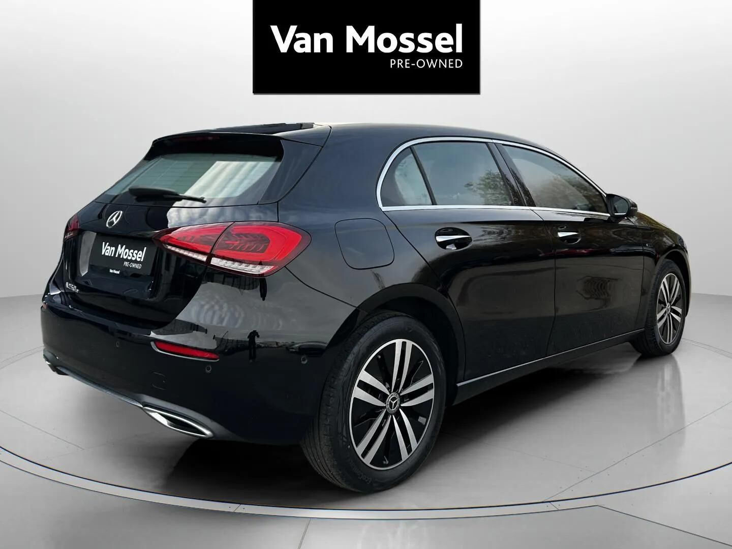 Sort Mercedes A250 e fra 2020