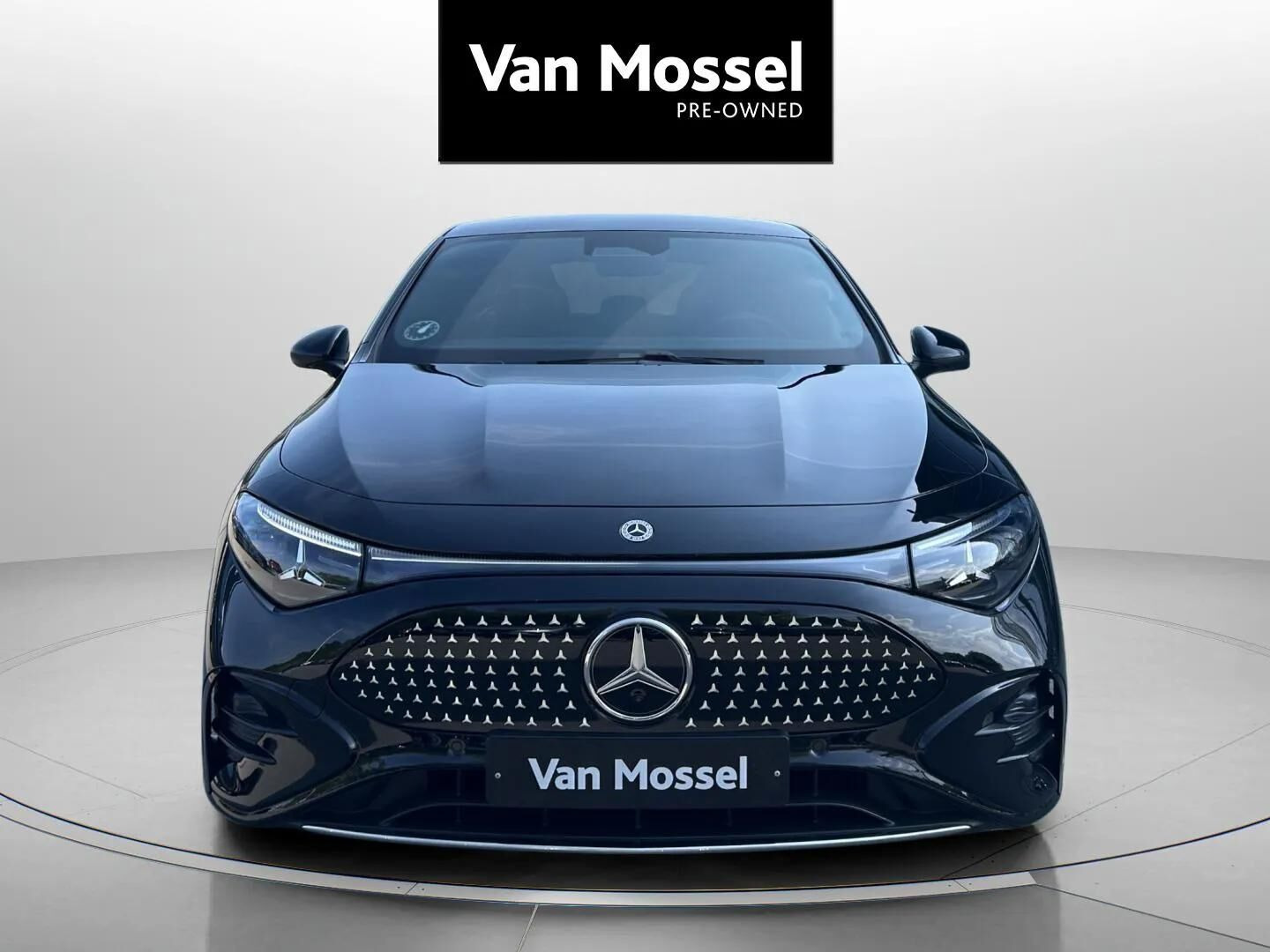 Sort Mercedes CLA250+ fra 2025