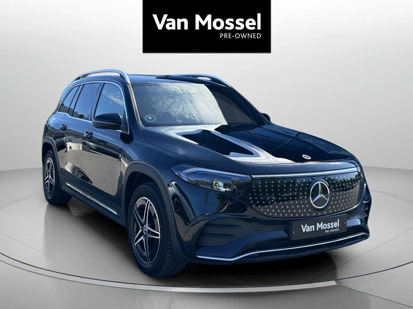 Sort Mercedes EQB 250+ fra 2025