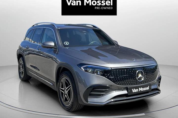 Grå Mercedes EQB 250+ fra 2025