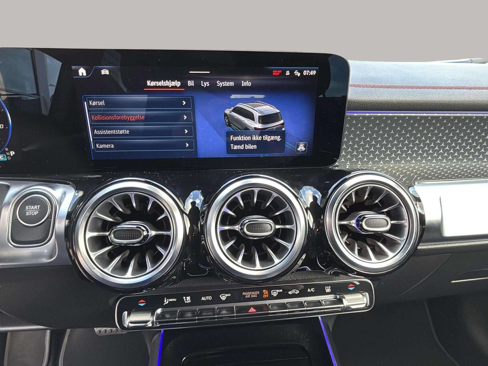 Sort Mercedes EQB 250+ fra 2025