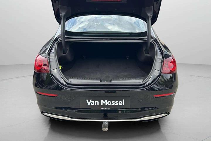 Sort Mercedes CLA250+ fra 2025
